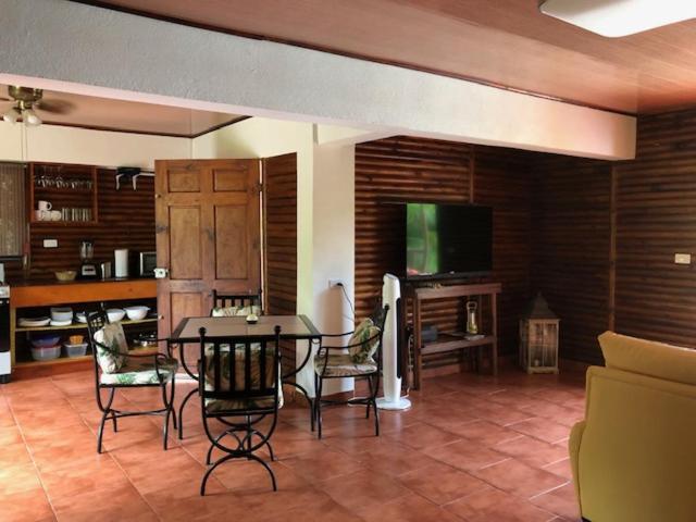 Casa Toucan Mit Privat Pool Near Np Ballena 乌维塔 外观 照片